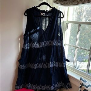 Crown & Ivy Navy Ruffled Top